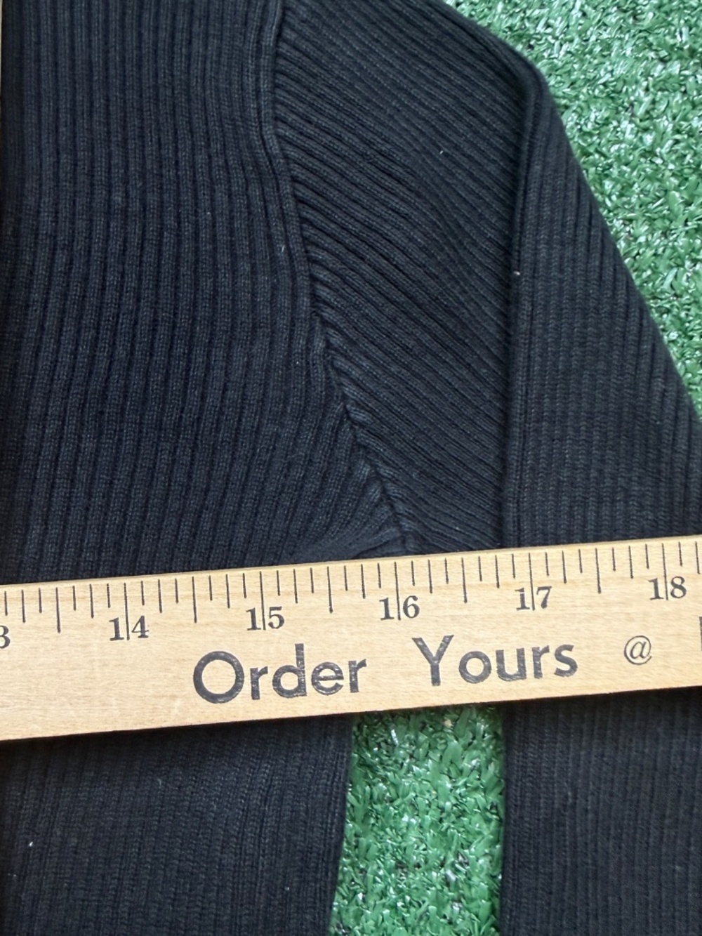 Brandy Melville T Shirt Women's Size M Black Long Sleeve Stretch Baby Doll Crop - Picture 5 of 6